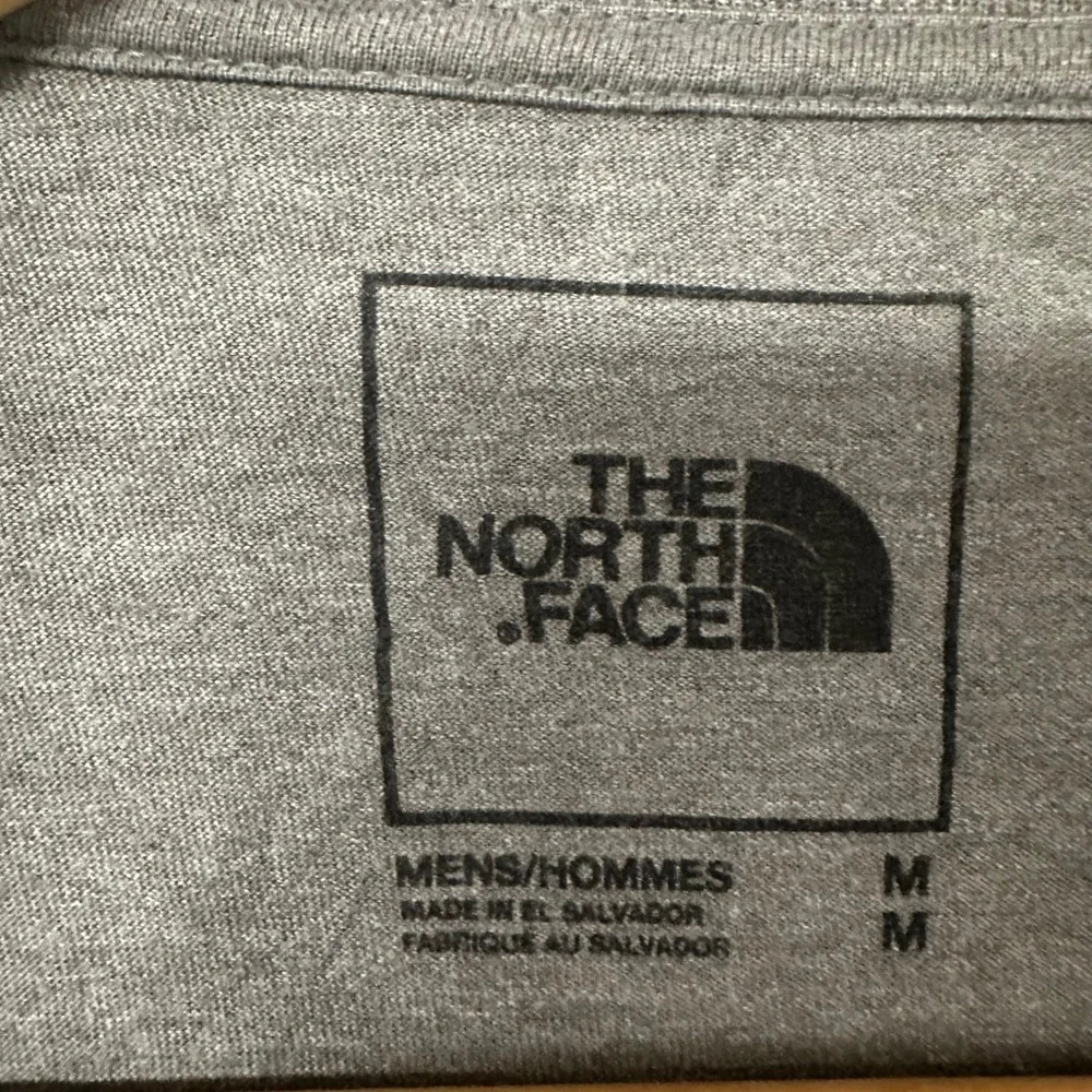 The North Face Mens Medium Gray Graphic Logo Short Sleeve T-Shirt‎ Heathered Tee
